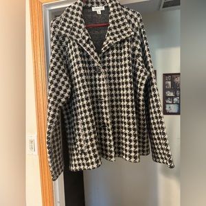 Cold Water Creek asymmetrical knit black and white jacket.